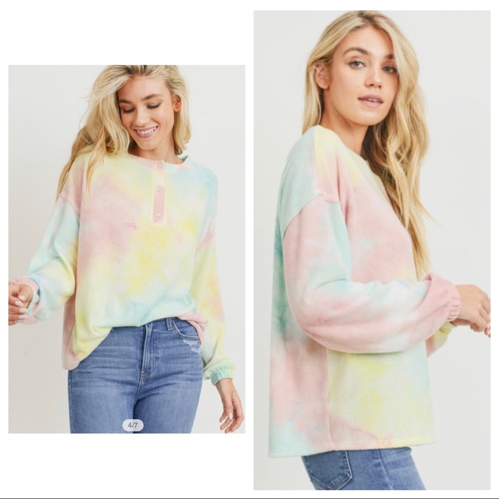 - NEW! Tie Dye Brushed Knit Top! - Picture 2 of 9